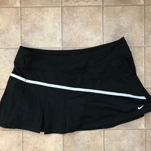 🎾 Nike DriFit Black Tennis Skirt W/Black Shorts